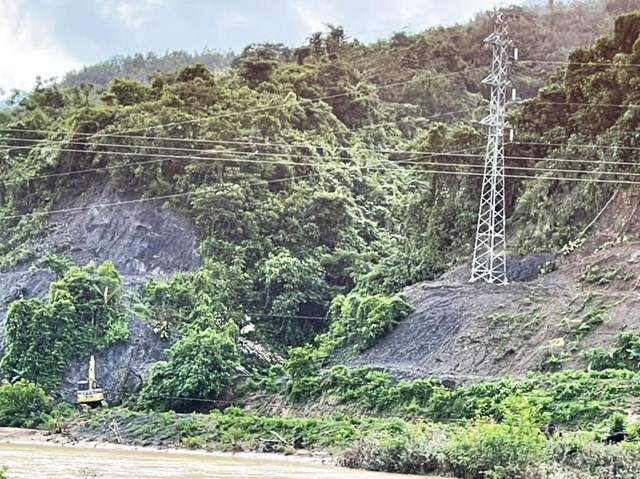 BA1 ho&agrave;n th&agrave;nh giai đoạn 1 dự &aacute;n Đường d&acirc;y 110kV Mường Lay - Điện Bi&ecirc;n trong điều kiện thi c&ocirc;ng kh&oacute; khăn do địa h&igrave;nh phức tạp, xa x&ocirc;i hẻo l&aacute;nh