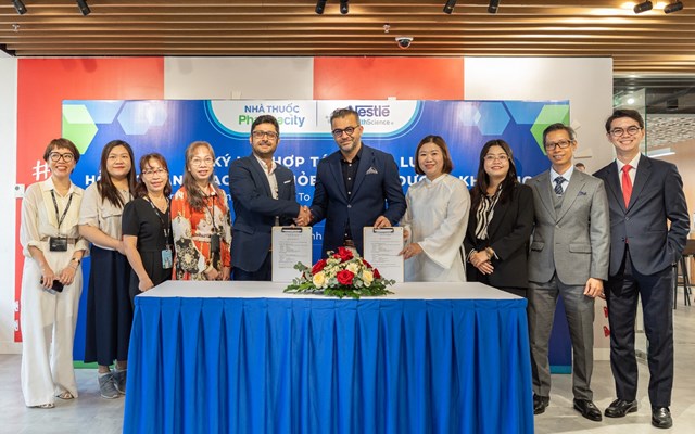 Nestl&eacute; Việt Nam hợp t&aacute;c c&ugrave;ng Pharmacity mở rộng danh mục dinh dưỡng ch&iacute;nh h&atilde;ng d&agrave;nh cho người ti&ecirc;u d&ugrave;ng Việt &nbsp;