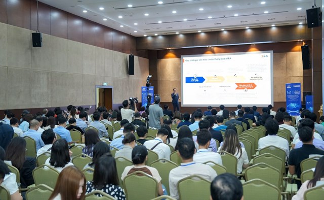 Theo Ban Tổ chức, diễn đ&agrave;n l&agrave; điểm khởi đầu cho một chuỗi hoạt động kết nối tiếp theo, hướng tới mục ti&ecirc;u tăng trưởng cao v&agrave; bền vững của Thủ đ&ocirc; H&agrave; Nội. &nbsp;