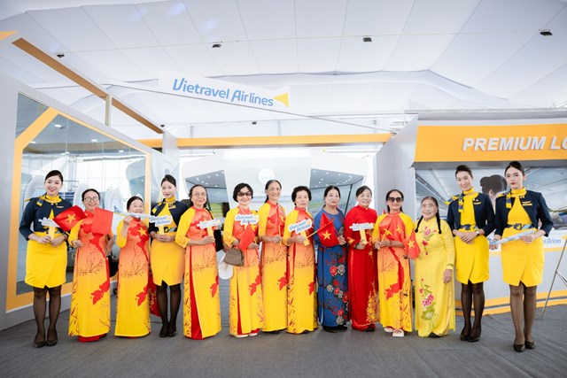 Dấu ấn Vietravel Airlines tại Triển l&#227;m th&#224;nh tựu Đất nước: Khẳng định kh&#225;t vọng cất c&#225;nh từ v&#249;ng trời quốc gia - Ảnh 1