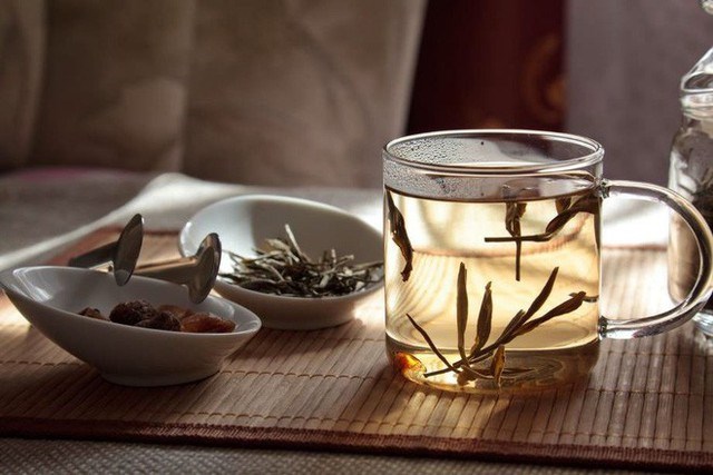 Hương hoa trong bạch tr&#224;: B&#237; mật từ ADN v&#224; nghệ thuật chế biến tinh tế của người nghệ nh&#226;n - Ảnh 1