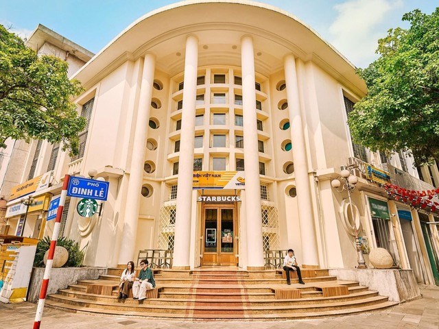 Cụm F&amp;B tại Bưu điện Hà Nội: Cuộc đua thương hiệu ở vị trí di sản - Ảnh 2