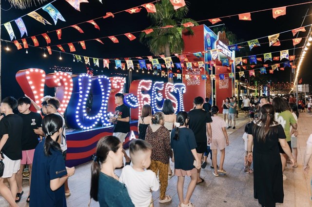 Bãi Cháy tổ chức lễ thượng cờ, bay khinh khí cầu khổng lồ dịp lễ 2/9 - Ảnh 7