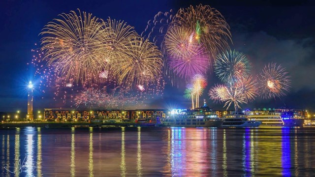 Bãi Cháy tổ chức lễ thượng cờ, bay khinh khí cầu khổng lồ dịp lễ 2/9 - Ảnh 9