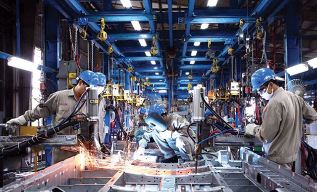 Ng&agrave;nh c&ocirc;ng nghiệp chế biến, chế tạo đang đ&oacute;ng vai tr&ograve; động lực dẫn dắt tăng trưởng của to&agrave;n nền kinh tế. &nbsp;