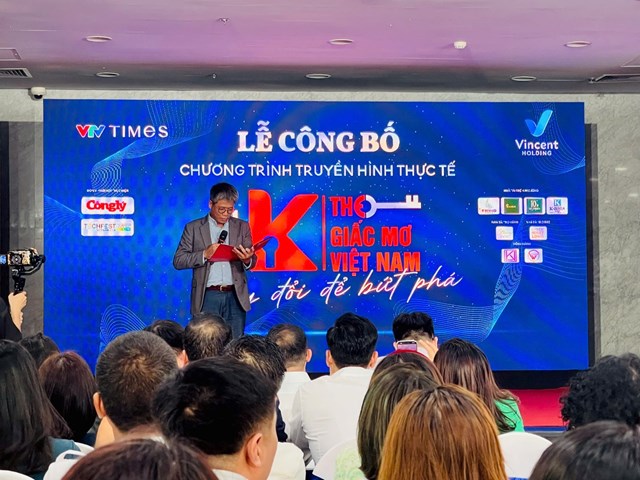 &Ocirc;ng Phạm Quốc Thắng - Ph&oacute; Tổng Bi&ecirc;n tập VTV Times ph&aacute;t biểu tại lễ ra mắt