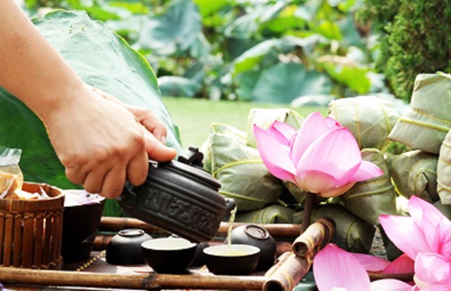 Trà sen Tây Hồ từng là đặc sản tiến cung cho vua chúa thưởng thức.