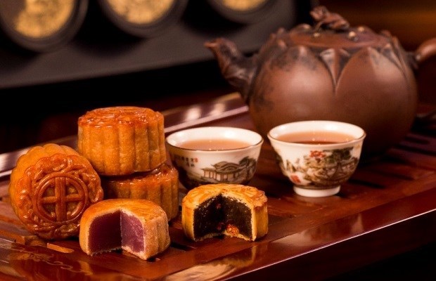 Vị ch&aacute;t của tr&agrave; h&ograve;a quyện với hương vị ngọt ng&agrave;o, b&eacute;o ngậy của b&aacute;nh, tạo n&ecirc;n một sự c&acirc;n bằng ho&agrave;n hảo trong hương vị &nbsp;