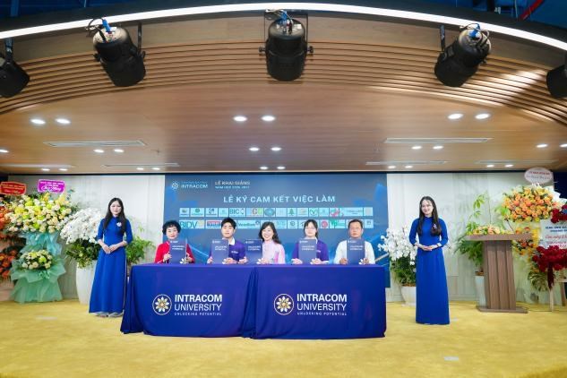 Đại học Intracom khai giảng năm học 2026 - 2027: Dấu mốc của chiến lược phát triển mới - Ảnh 1