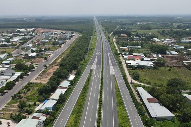 Dự &#225;n cao tốc Dầu Gi&#226;y - T&#226;n Ph&#250; được ph&#234; duyệt đầu tư - Ảnh 1