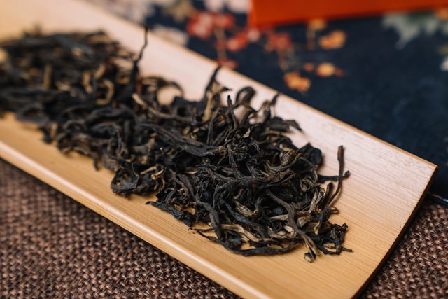 Nghệ thuật định hình cánh trà - Ảnh 1