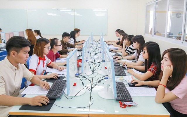 Ph&#225;t triển nguồn nh&#226;n lực thương mại điện tử - Ảnh 1