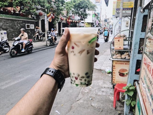 Nhượng quyền tr&#224; sữa: Cơ hội v&#224;ng hay b&#224;i to&#225;n rủi ro cho nh&#224; đầu tư trẻ? - Ảnh 1