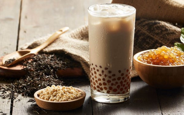 Tr&agrave; sữa thơm ngon được giới trẻ y&ecirc;u th&iacute;ch (Ảnh minh họa)