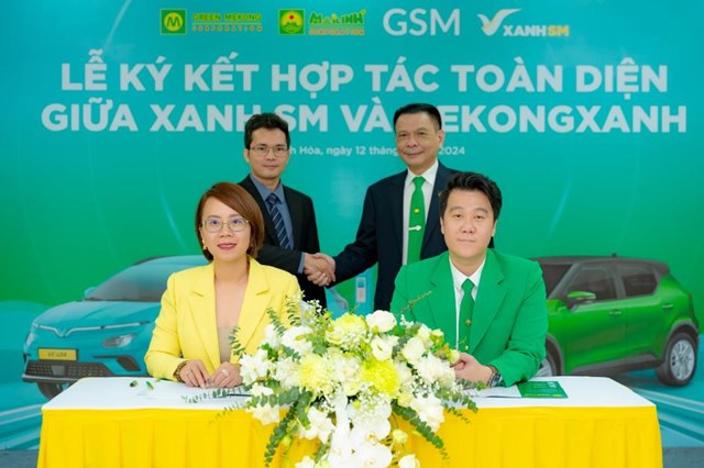 L&atilde;nh đạo C&ocirc;ng ty GSM v&agrave; C&ocirc;ng ty M&ecirc; K&ocirc;ng Xanh (Tập đo&agrave;n Mai Linh) tại lễ k&yacute; kết.