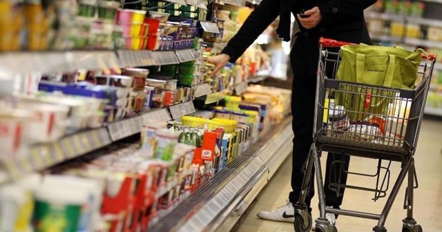 Thị trường ti&ecirc;u d&ugrave;ng Việt Nam - S&ocirc;i động nhưng đầy th&aacute;ch thức. &nbsp;