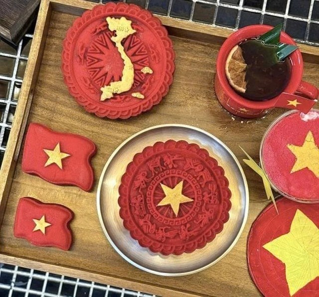 Từ b&igrave;nh d&acirc;n đến cao cấp: Bức tranh đa sắc m&agrave;u của thị trường b&aacute;nh Trung thu 2025. &nbsp;