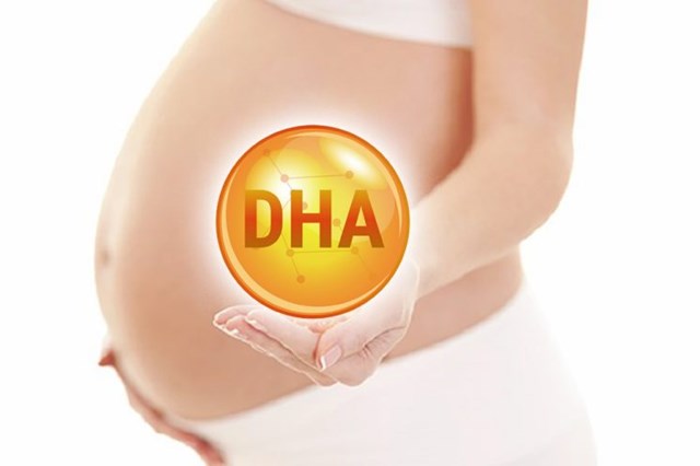 DHA l&agrave; một dưỡng chất quan trọng trong thời kỳ mang thai, đặc biệt trong tam c&aacute; nguyệt thứ ba (29-40 tuần). Ảnh minh họa (nguồn Internet)