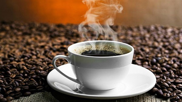 Caffeine trong c&agrave; ph&ecirc; c&ograve;n g&acirc;y ra những t&aacute;c động đ&aacute;ng kể đối với hệ thần kinh trung ương (Ảnh minh họa)
