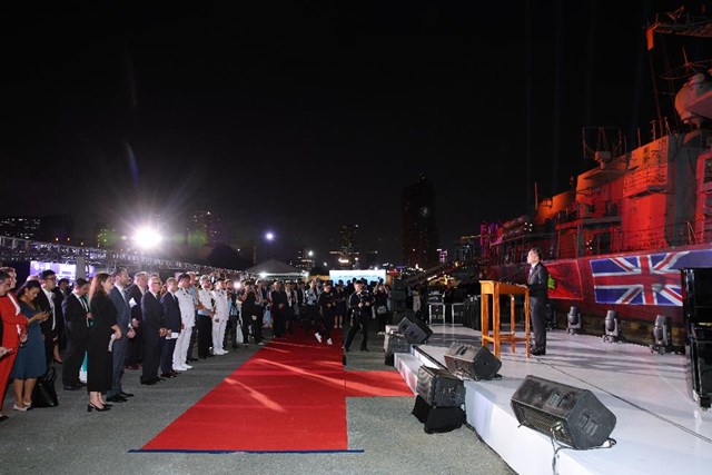 Nh&acirc;n dịp n&agrave;y, Tổng L&atilde;nh sự qu&aacute;n Anh tại TP.HCM đ&atilde; tổ chức Lễ hội m&ugrave;a h&egrave; Vương quốc Anh - Việt Nam 2025 (UK - Vietnam Summer Festival) để ch&agrave;o đ&oacute;n t&agrave;u HMS Richmond cũng như mừng kỷ niệm 15 năm n&acirc;ng cấp quan hệ Đối t&aacute;c Chiến lược Vương quốc Anh - Việt Nam. Chương tr&igrave;nh c&oacute; sự tham dự của đại diện c&aacute;c đại sứ qu&aacute;n, c&aacute;c l&atilde;nh sự qu&aacute;n tại TP.HCM, l&atilde;nh đạo TP.HCM v&agrave; người đứng đầu c&aacute;c doanh nghiệp Anh tại Việt Nam (Ảnh: Nguyễn Ho&agrave;ng).