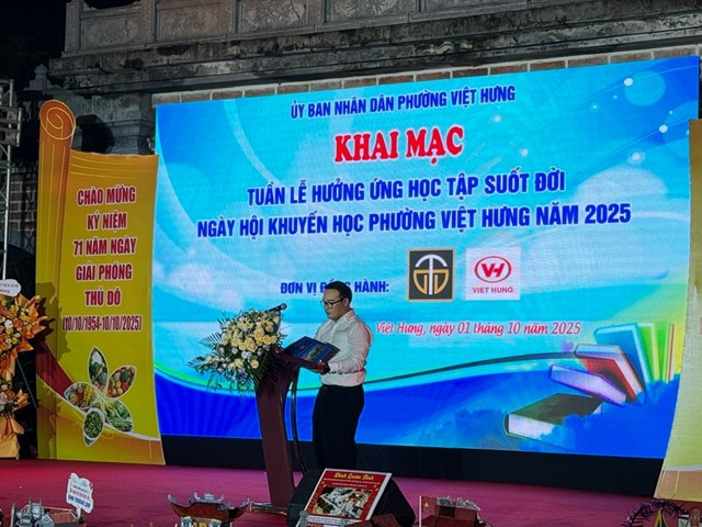 Đồng ch&iacute; Vũ Xu&acirc;n Trường &ndash; Ph&oacute; B&iacute; thư Đảng ủy, Chủ tịch UBND phường ph&aacute;t biểu tại chương tr&igrave;nh