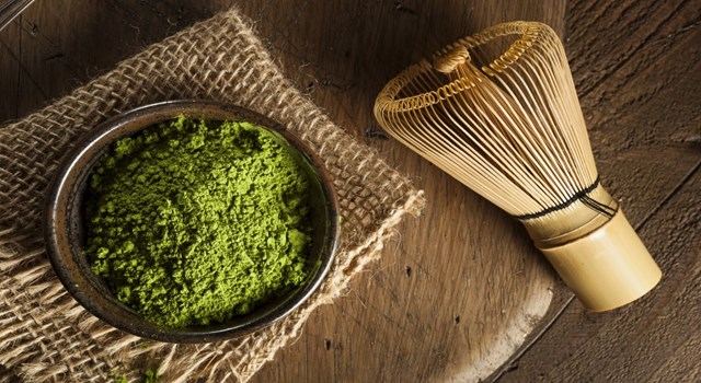 Bột matcha, với màu xanh đặc trưng và hương vị thanh mát, đã nhanh chóng khẳng định vị thế trong ngành thực phẩm. Ảnh minh họa