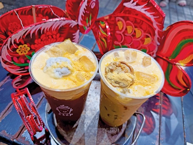 Trung thu 2025: Khi ẩm thực truyền thống &quot;bắt trend&quot; v&#224; cuộc chơi s&#225;ng tạo của ng&#224;nh F&amp;B - Ảnh 2