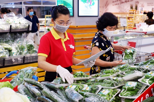Cạnh tranh gay gắt, h&#224;ng ti&#234;u d&#249;ng nội t&#236;m lối đi ri&#234;ng - Ảnh 1