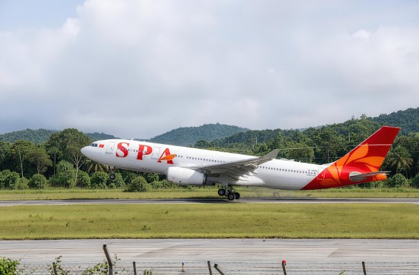 S&aacute;ng 03/10, t&agrave;u bay Airbus A330 của Sun PhuQuoc Airways đ&atilde; ch&iacute;nh thức khai th&aacute;c thương mại tr&ecirc;n chặng H&agrave; Nội - TP.HCM &nbsp;