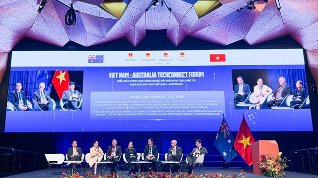 B&agrave; Đặng Huỳnh Ức My chia sẻ tại Vietnam &ndash; Australia Tech Connect Forum 2026, th&uacute;c đẩy kết nối giữa Ch&iacute;nh phủ, viện nghi&ecirc;n cứu, trường đại học v&agrave; doanh nghiệp nhằm mở rộng hợp t&aacute;c đổi mới s&aacute;ng tạo trong chuỗi gi&aacute; trị quốc tế &nbsp;