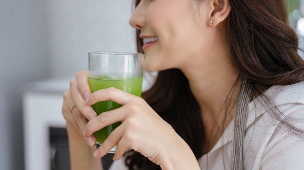 Đồ uống l&agrave;nh mạnh: Khi giới trẻ n&oacute;i kh&ocirc;ng với đường v&agrave; chất bảo quản. &nbsp;