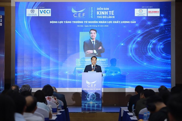 TS Mạc Quốc Anh &ndash; Trưởng Ban Tổ chức CEF III ph&aacute;t biểu khai mạc. &nbsp;