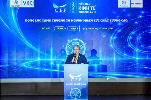&Ocirc;ng Kanat Tumysh, Đại sứ Cộng h&ograve;a Kazakhstan tại Việt Nam ph&aacute;t biểu. &nbsp;
