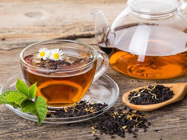 Tr&agrave; kh&ocirc;ng chỉ hiện diện như một loại đồ uống đơn thuần m&agrave; đ&atilde; trở th&agrave;nh biểu tượng của sự thư th&aacute;i (Ảnh minh họa)