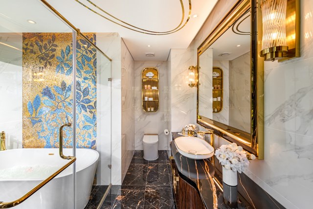 Kh&ocirc;ng gian ph&ograve;ng tắm bạc tỷ tại Golden Crown Hai Phong &nbsp;