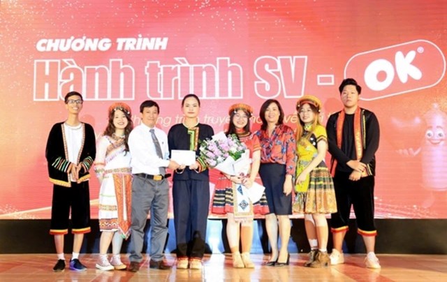 H&agrave;nh tr&igrave;nh SV - OK do Tạp ch&iacute; Thanh ni&ecirc;n tổ chức
