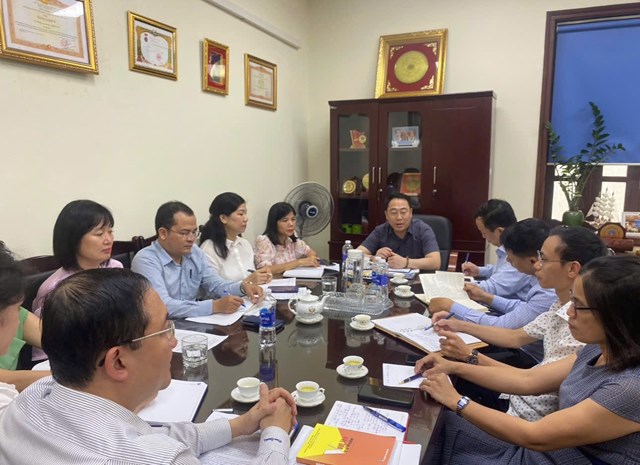 L&agrave;m việc với Cục Phổ biến, gi&aacute;o dục ph&aacute;p luật v&agrave; Trợ gi&uacute;p ph&aacute;p l&yacute; - Bộ Tư ph&aacute;p về hợp t&aacute;c tuy&ecirc;n truyền gi&aacute;o dục phổ biến ph&aacute;p luật cho thanh thiếu ni&ecirc;n