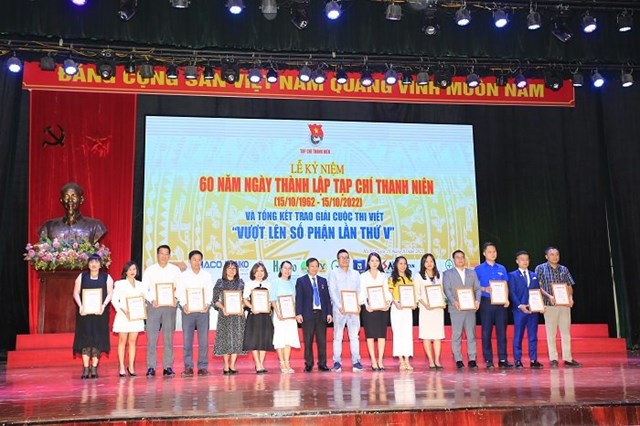 Tạp ch&#237; Thanh ni&#234;n kỷ niệm 60 năm ng&#224;y th&#224;nh lập v&#224; tổng kết trao giải cuộc thi viết &quot;Vượt l&#234;n số phận lần thứ V&quot; - Ảnh 4