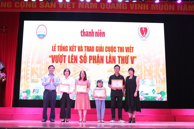 Tạp ch&#237; Thanh ni&#234;n kỷ niệm 60 năm ng&#224;y th&#224;nh lập v&#224; tổng kết trao giải cuộc thi viết &quot;Vượt l&#234;n số phận lần thứ V&quot; - Ảnh 6