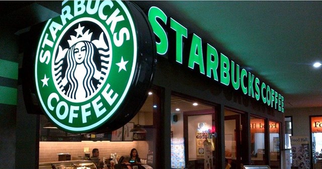 Starbucks Việt Nam: 10 năm ph&#225;t triển bền vững nhờ 3 trụ cột - Ảnh 1