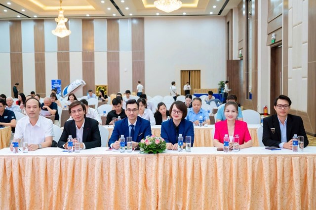 C&aacute;c đại biểu dự hội nghị &nbsp;