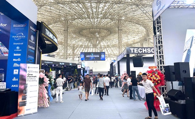 VEEW 2026 quy tụ v&agrave; giới thiệu h&agrave;ng loạt c&ocirc;ng nghệ, thiết bị &acirc;m thanh, &aacute;nh s&aacute;ng chuy&ecirc;n dụng v&agrave; thiết bị biểu diễn hiện đại. &nbsp;