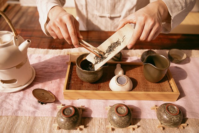 Ba triết lý thưởng trà phương Đông: Khi chén nước phản chiếu phong cách sống - Ảnh 2