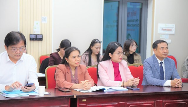 Các đại biểu tham dự Hội thảo