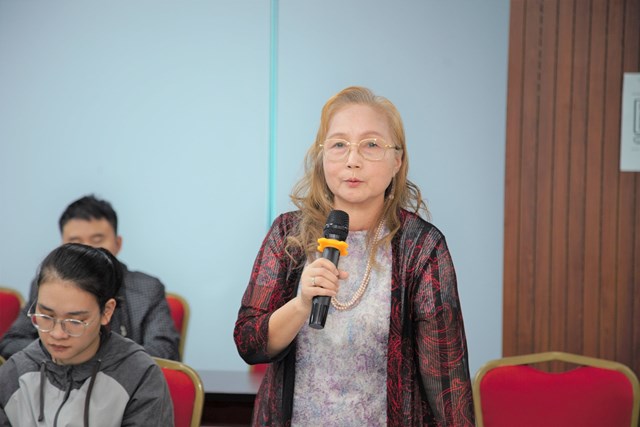 Bà Trần Thị Minh Hà – Phó Chủ tịch Hiệp hội Công nghiệp Môi trường phát biểu tại Hội thảo