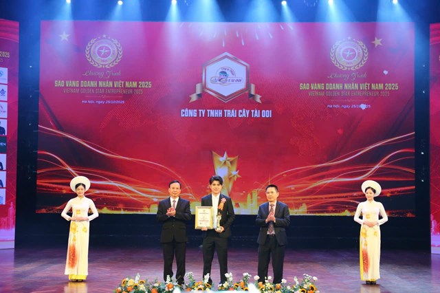 Công ty TNHH Trái Cây Tài 001 được vinh danh trong TOP 10 “Sao Vàng Thương Hiệu Việt Nam 2025”