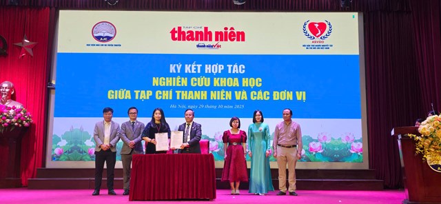 Lễ tổng kết, trao giải cuộc thi viết 'Vượt lên số phận' lần VIII - Ảnh 3