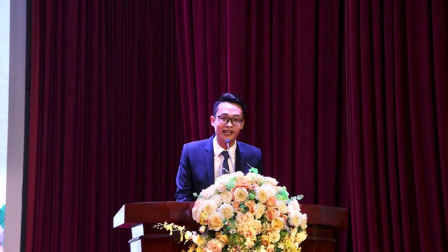 Ông Hoàng Tuấn Anh, Tổng giám đốc hệ thống Anh ngữ Jaxtina đại diện các đơn vị phát biểu cam kết đồng hành cùng cuộc thi