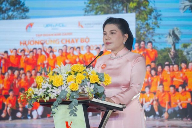 B&agrave; Đặng Thị Kim Oanh &ndash; Chủ tịch HĐQT, Tổng Gi&aacute;m đốc Kim Oanh Group ph&aacute;t biểu mở đầu buổi lễ &nbsp;