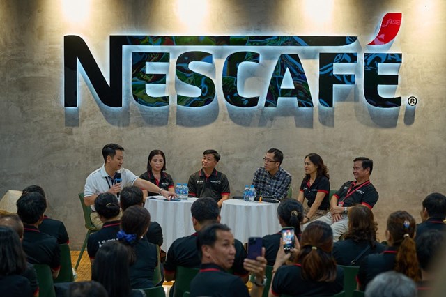 Tọa đàm “Vai trò của người nông dân trong nông nghiệp tái sinh” cùng với nông dân tiêu biểu của chương trình NESCAFÉ Plan và đại diện của Nestlé Việt Nam  